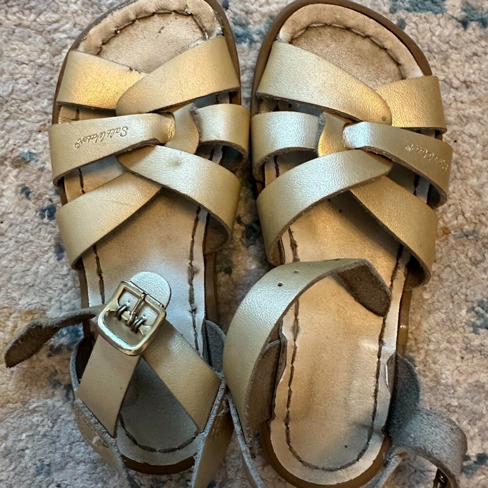 Salt Water Sandals Gold Kid size 12